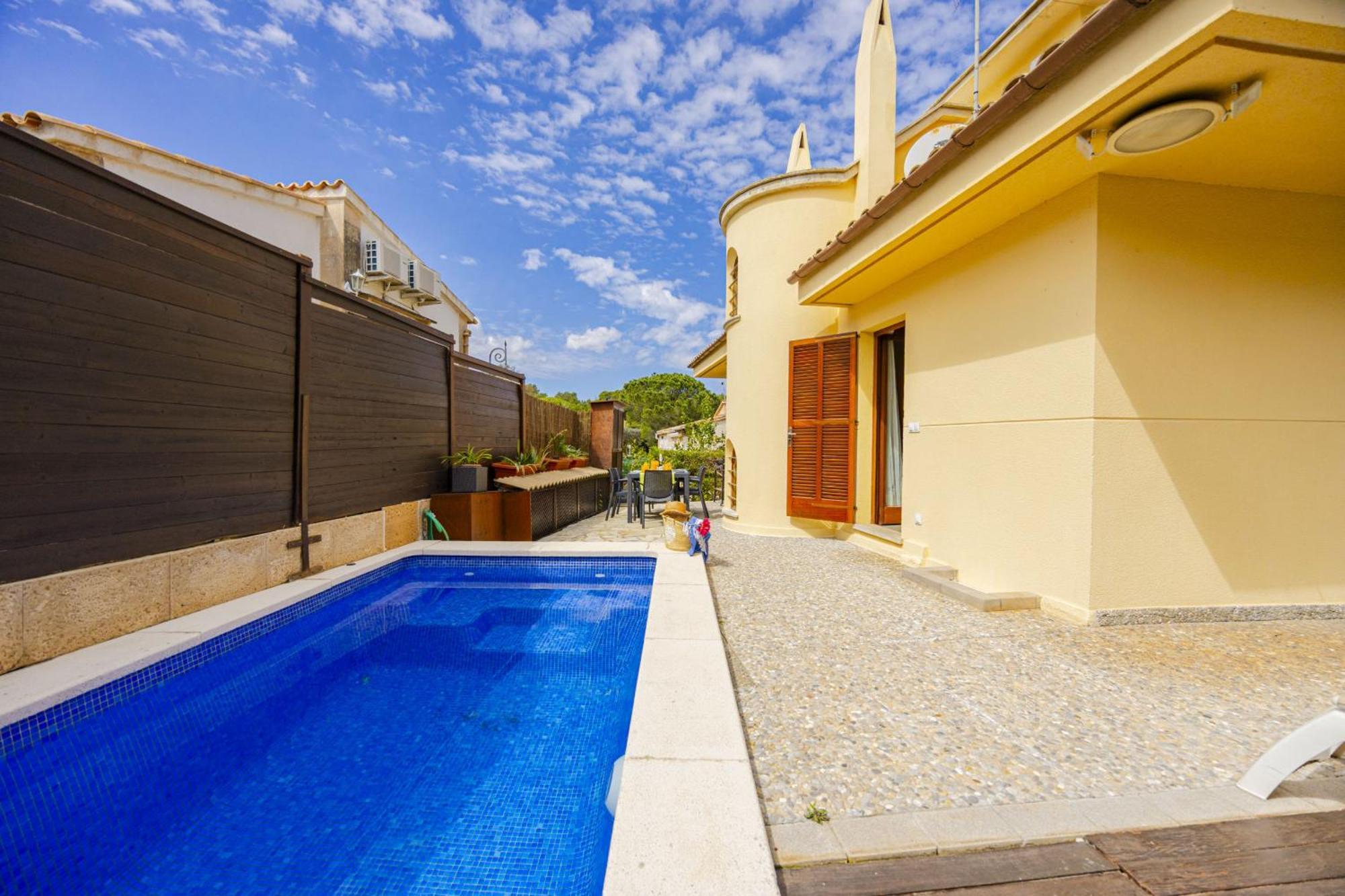 Quart Villa
